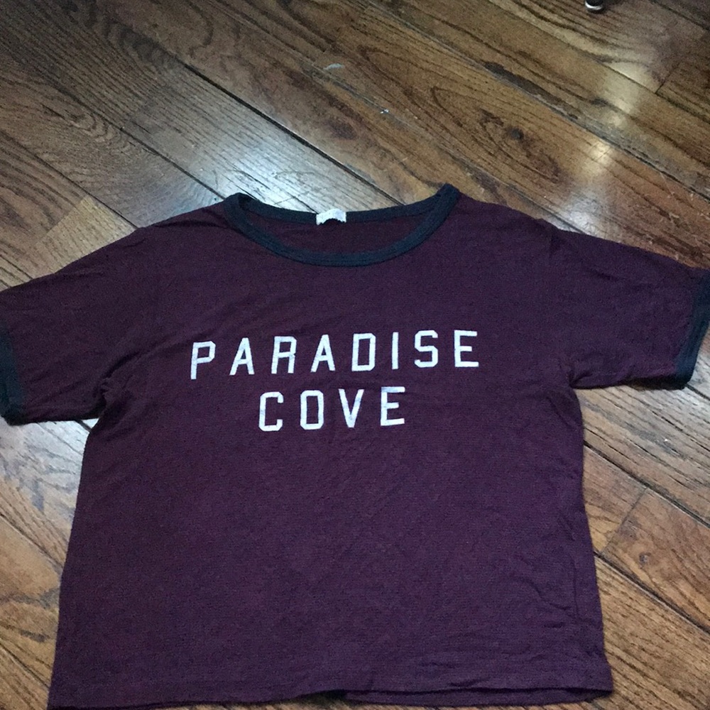 Brandy Melville T-shirt “PARADISE COVE”